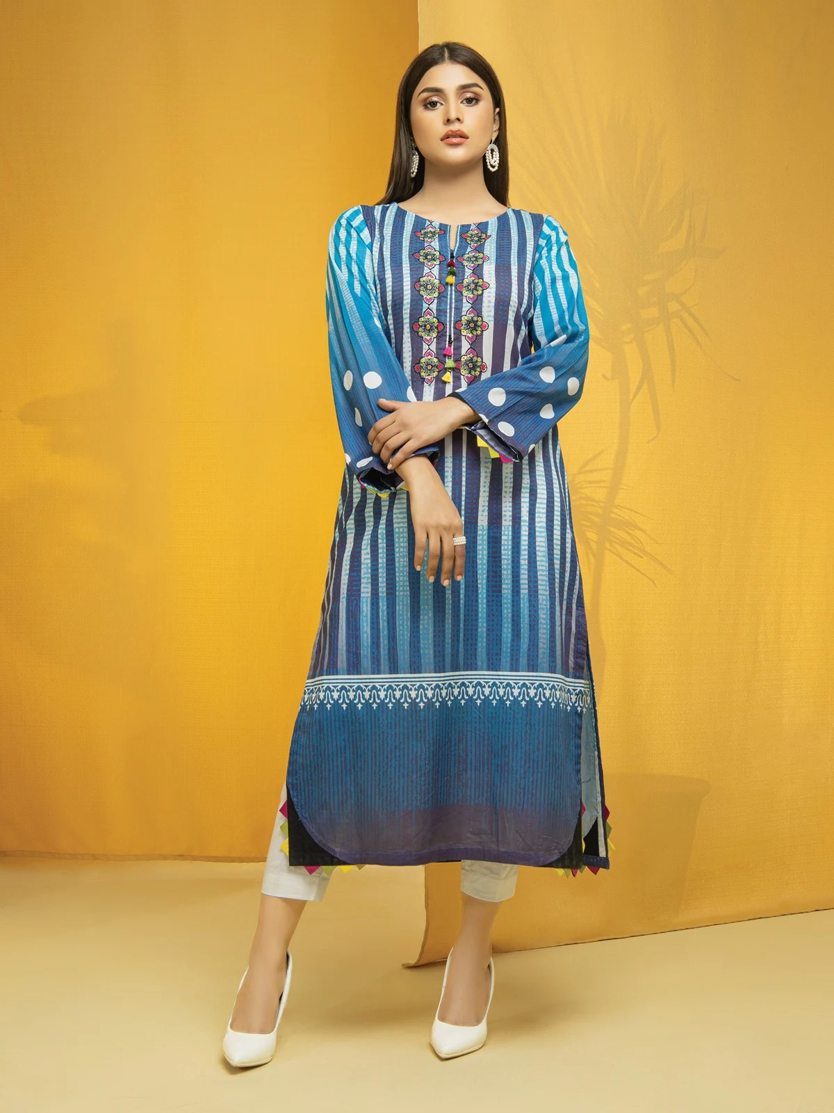 EWU22V1-23637 Unstitched Blue Embroidered Lawn 1 Piece